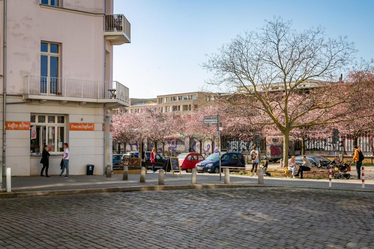 Spacious In Hemholtzkiez Prenzlauer Berg For 8 People Hiddenseer * Berlin